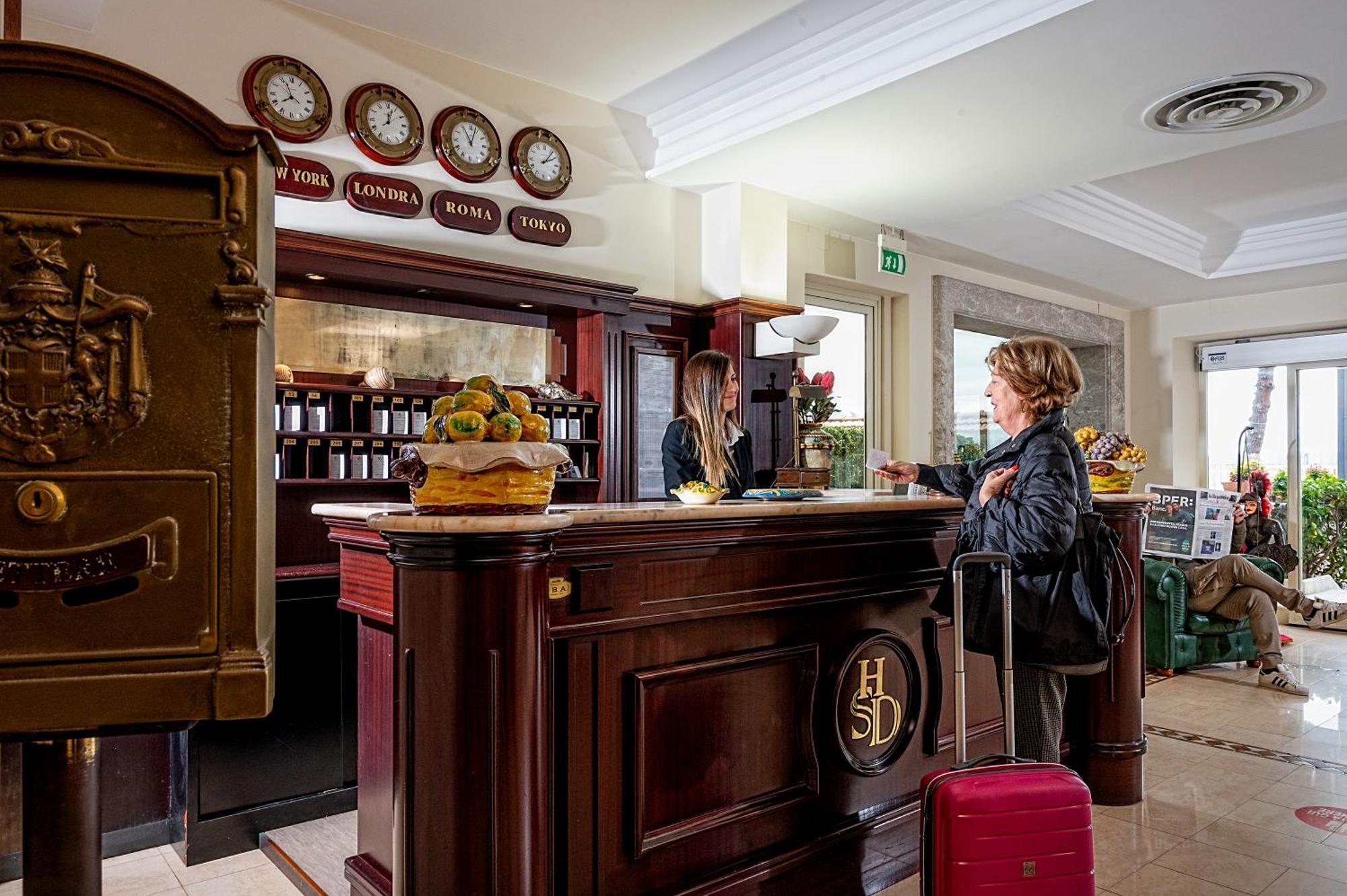 Hotel Sabbie D'Oro Джардини-Наксос Экстерьер фото